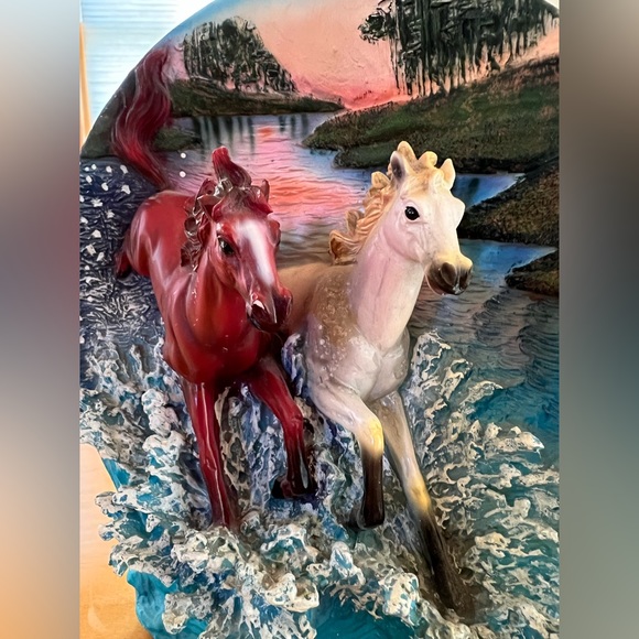 HORSE FIGURINE SCULPTURE vintage statue decor collectible resin plate stand / 3D - Picture 9 of 17